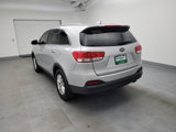 Used 2016 Kia Sorento LX w/ LX Convenience Package image 5