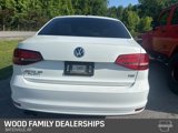Used 2017 Volkswagen Jetta SE image 3
