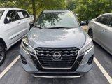 Used 2023 Nissan Kicks SR image 2