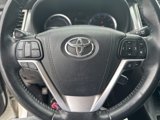 Used 2018 Toyota Highlander XLE image 2