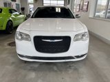 Used 2015 Chrysler 300 Limited w/ 300 Premium Group image 2