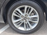 Used 2017 Toyota Camry SE image 5