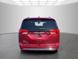 Used 2020 Chrysler Pacifica Touring-L image 6