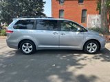 Used 2011 Toyota Sienna LE image 2