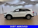 Used 2017 Kia Sorento LX image 4