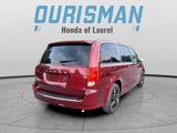 Used 2019 Dodge Grand Caravan SE image 3