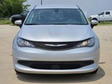 Used 2022 Chrysler Voyager LX image 2