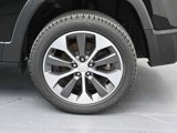 Used 2022 Jeep Cherokee Limited w/ Elite Package image 5