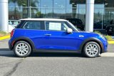 Used 2019 MINI Cooper 2-Door Hardtop w/ Premium Package image 3