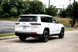 Used 2023 Jeep Grand Cherokee L Laredo image 5
