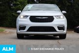 Used 2023 Chrysler Pacifica Touring-L image 4