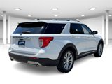 Certified 2022 Ford Explorer Limited w/ Equipment Group 301A image 4