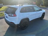 Used 2023 Jeep Cherokee Altitude Lux image 3