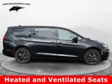 Used 2022 Chrysler Pacifica Limited w/ S Appearance Package image 3