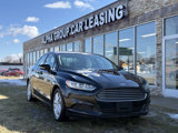 Used 2016 Ford Fusion SE image 2