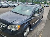 Used 2014 Chrysler Town & Country Limited w/ Luxury Group image 4