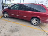 Used 2002 Chrysler Town & Country LXi image 3