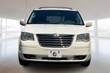 Used 2010 Chrysler Town & Country Touring image 3