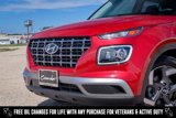 Used 2023 Hyundai Venue Limited image 3