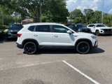 Certified 2022 Volkswagen Taos SEL w/ Panoramic Sunroof Package image 2