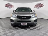 Used 2013 Kia Sorento LX image 2