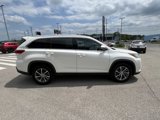 Used 2019 Toyota Highlander XLE image 4