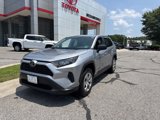 Used 2022 Toyota RAV4 LE image 2
