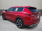 Used 2024 Mitsubishi Outlander SE image 3
