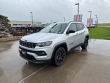 Used 2025 Jeep Compass Latitude w/ Altitude Special Edition image 2