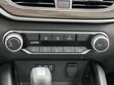 Used 2024 Nissan Altima 2.5 SV image 5