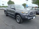 Used 2019 Toyota Tacoma TRD Off-Road image 3