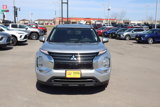 Used 2022 Mitsubishi Outlander ES image 2