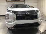 Used 2022 Mitsubishi Outlander ES image 2