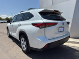 Used 2023 Toyota Highlander LE image 6