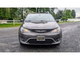 Used 2019 Chrysler Pacifica Touring-L image 2