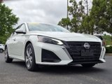 Used 2023 Nissan Altima 2.5 S image 2