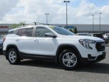 Used 2022 GMC Terrain SLE w/ Driver Convenience Package image 2