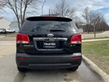 Used 2011 Kia Sorento EX image 4