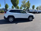 Used 2016 Jeep Cherokee Latitude image 5