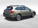 Used 2017 Subaru Outback 2.5i Limited image 4