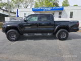 Used 2018 Toyota Tacoma TRD Sport image 3