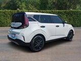 Used 2024 Kia Soul LX image 3