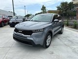 Used 2023 Kia Sorento LX image 3