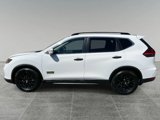 Used 2017 Nissan Rogue SV image 2