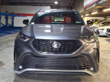Used 2021 Toyota Highlander XSE image 2