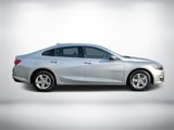Used 2022 Chevrolet Malibu LT image 2