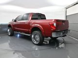 Used 2018 Nissan Titan SV image 5