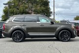 Used 2022 Kia Telluride SX w/ Towing Package image 3
