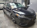 Used 2018 Toyota Camry SE image 2
