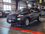 Used 2018 Jeep Cherokee Latitude Plus w/ Comfort/Convenience Group image 3